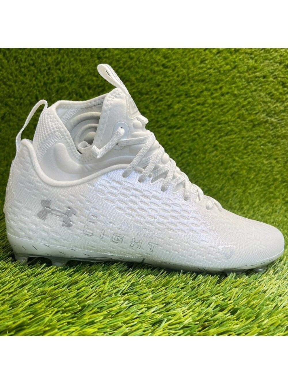 Under Armour Spotlight Lux MC 2.0 Mens Size 8.5 White Running Football Cleats